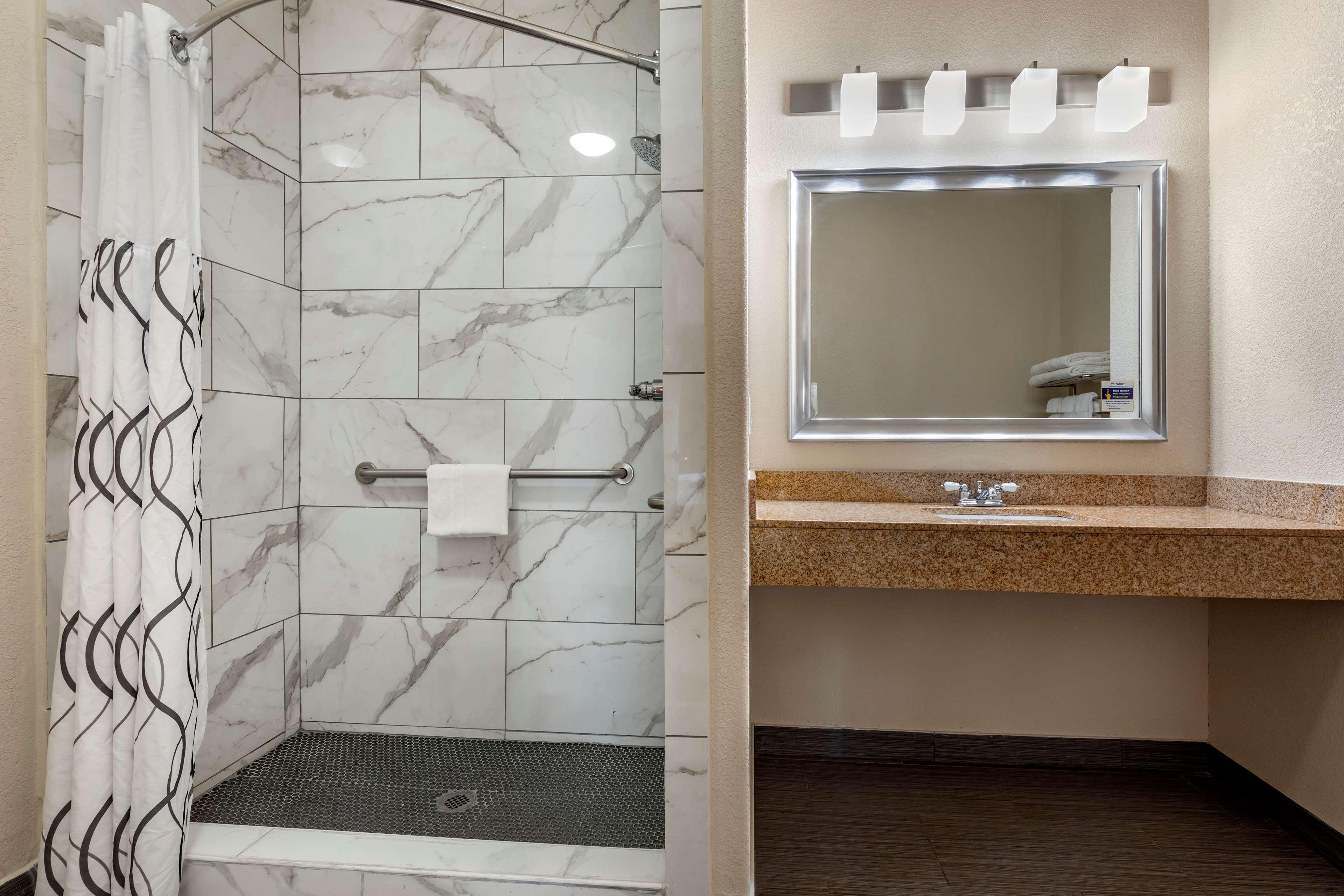 Best Western Plus Dfw Airport Suites Irving Luaran gambar